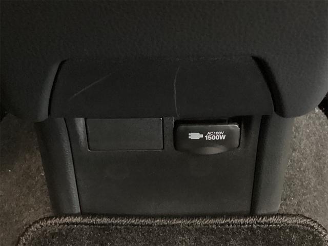 プリウス Z パノラマルーフ クリアランスソナー レーンアシスト オートクルーズコントロール パークアシスト 衝突被害軽減システム 全周囲カメラ ナビ TV アルミホイール オートマチックハイビーム オートライト(32枚目)