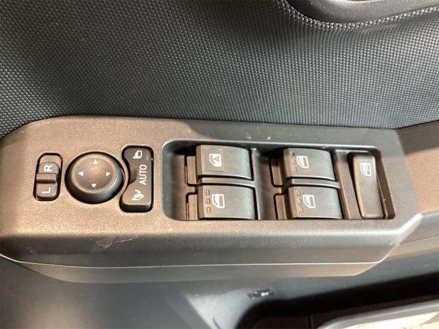 タフト X バックカメラ クリアランスソナー 衝突被害軽減システム スマートキー アイドリングストップ 電動格納ミラー ガラスルーフ CVT ESC エアコン パワーウィンドウ(24枚目)