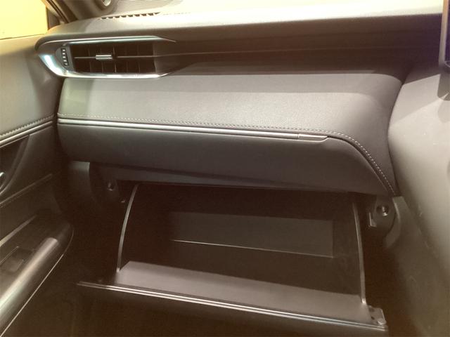 ハリアーハイブリッド Z ディスプレイオーディオ 全周囲カメラ オートクルーズコントロール レーンアシスト パワーシート 衝突被害軽減システム ナビ TV オートマチックハイビーム LEDヘッドランプ 電動リアゲート(40枚目)