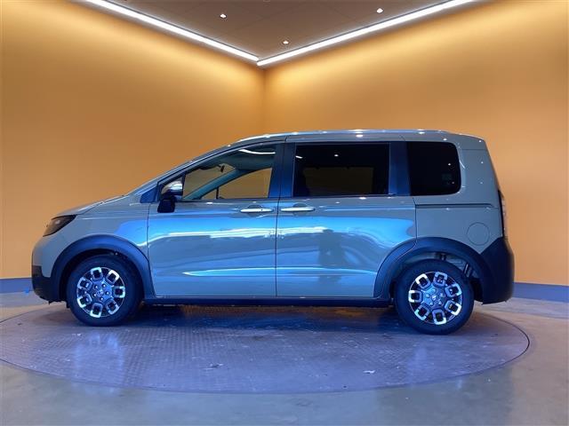 フリード クロスター ETC バックカメラ 9型ナビ TV クリアランスソナー オートクルーズコントロール 衝突被害軽減システム 両側電動スライドドア LEDヘッドランプ ヘッドライトウォッシャー 電動格納ミラー(21枚目)