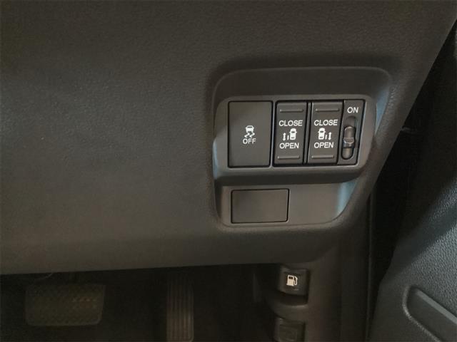 フリード エアー EX バックカメラ 禁煙車 クリアランスソナー オートクルーズコントロール 衝突被害軽減システム 両側電動スライドドア オートライト LEDヘッドランプ スマートキー 電動格納ミラー シートヒーター(11枚目)