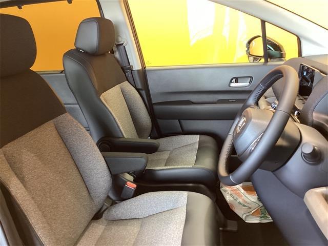 フリード エアー EX バックカメラ 禁煙車 クリアランスソナー オートクルーズコントロール 衝突被害軽減システム 両側電動スライドドア オートライト LEDヘッドランプ スマートキー 電動格納ミラー シートヒーター(12枚目)