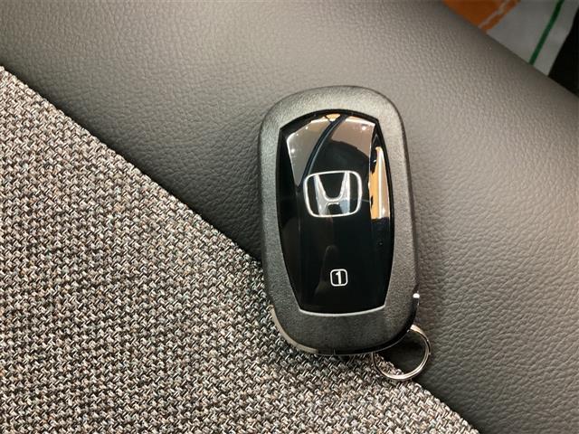 フリード エアー EX バックカメラ 禁煙車 クリアランスソナー オートクルーズコントロール 衝突被害軽減システム 両側電動スライドドア オートライト LEDヘッドランプ スマートキー 電動格納ミラー シートヒーター(33枚目)