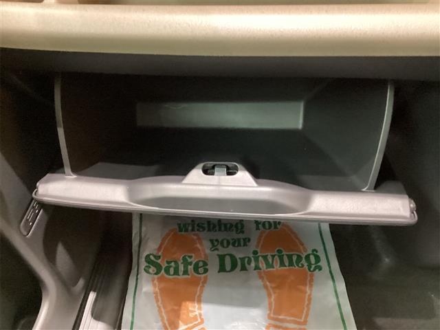 フリード エアー EX バックカメラ 禁煙車 クリアランスソナー オートクルーズコントロール 衝突被害軽減システム 両側電動スライドドア オートライト LEDヘッドランプ スマートキー 電動格納ミラー シートヒーター(42枚目)