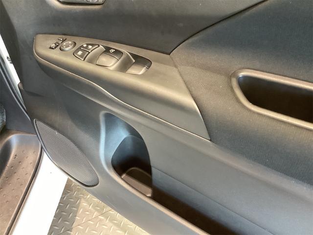 日産 セレナ 39枚目