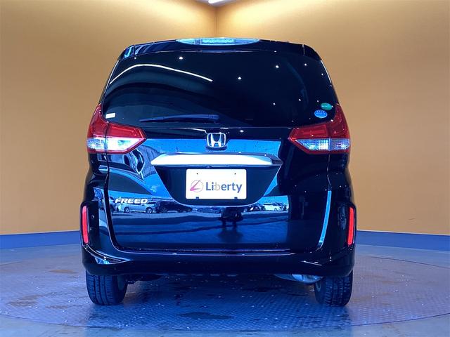 フリード Ｇ・ホンダセンシング　ＥＴＣ　バックカメラ　ナビ　ＴＶ　オートクルーズコントロール　レーンアシスト　衝突被害軽減システム　両側電動スライドドア　スマートキー　電動格納ミラー　３列シート　ウォークスルー（19枚目）