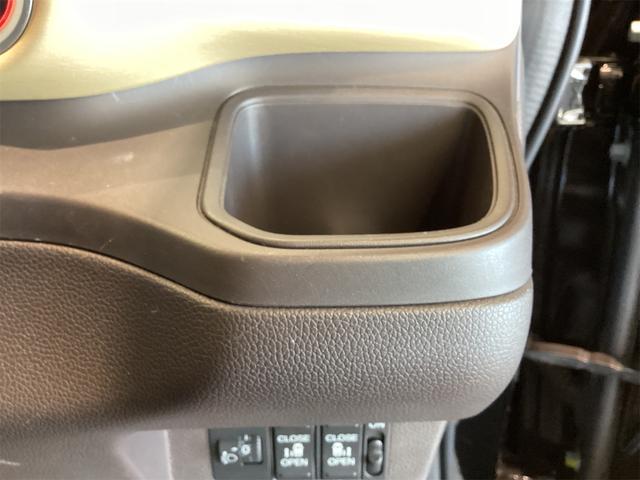 フリード Ｇ・ホンダセンシング　ＥＴＣ　バックカメラ　ナビ　ＴＶ　オートクルーズコントロール　レーンアシスト　衝突被害軽減システム　両側電動スライドドア　スマートキー　電動格納ミラー　３列シート　ウォークスルー（34枚目）