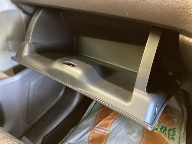 フリード Ｇ・ホンダセンシング　ＥＴＣ　バックカメラ　ナビ　ＴＶ　オートクルーズコントロール　レーンアシスト　衝突被害軽減システム　両側電動スライドドア　スマートキー　電動格納ミラー　３列シート　ウォークスルー（37枚目）