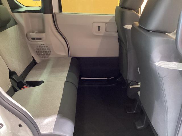 Ｎ－ＢＯＸ ベースグレード　バックカメラ　両側スライド・片側電動　クリアランスソナー　オートライト　スマートキー　電動格納ミラー　シートヒーター　ベンチシート　ＣＶＴ　ＡＢＳ　ＥＳＣ　チップアップシート　エアコン（11枚目）