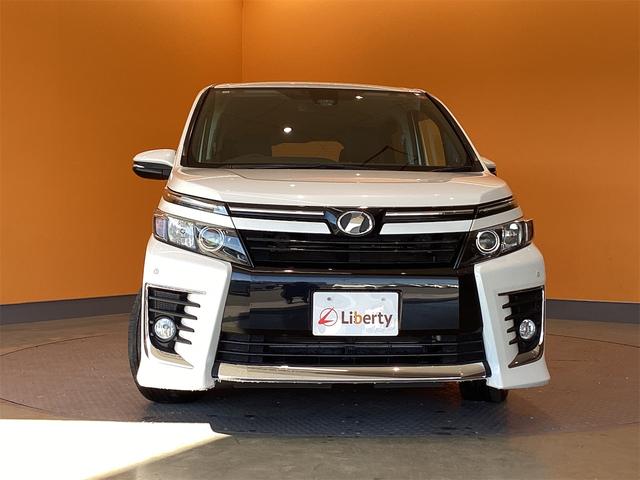 ヴォクシー ＺＳ　ＥＴＣ　バックカメラ　ナビ　ＴＶ　クリアランスソナー　レーンアシスト　衝突被害軽減システム　両側スライド・片側電動　オートマチックハイビーム　ＬＥＤヘッドランプ　スマートキー　アイドリングストップ（14枚目）