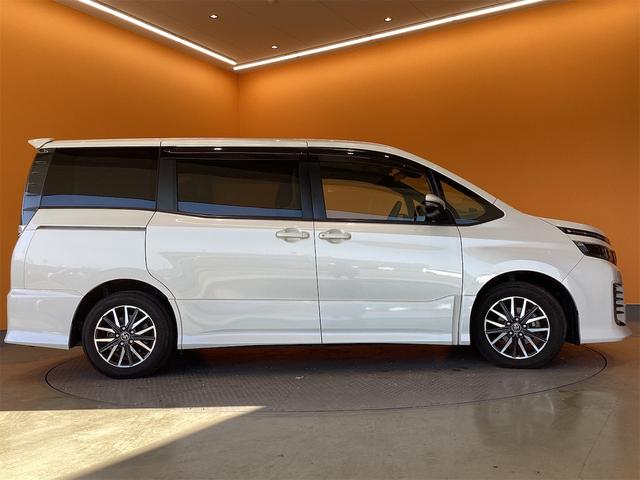 ヴォクシー ＺＳ　ＥＴＣ　バックカメラ　ナビ　ＴＶ　クリアランスソナー　レーンアシスト　衝突被害軽減システム　両側スライド・片側電動　オートマチックハイビーム　ＬＥＤヘッドランプ　スマートキー　アイドリングストップ（16枚目）