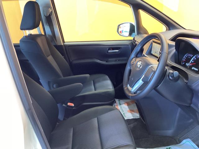 ヴォクシー ＺＳ　ＥＴＣ　バックカメラ　ナビ　ＴＶ　クリアランスソナー　レーンアシスト　衝突被害軽減システム　両側スライド・片側電動　オートマチックハイビーム　ＬＥＤヘッドランプ　スマートキー　アイドリングストップ（31枚目）