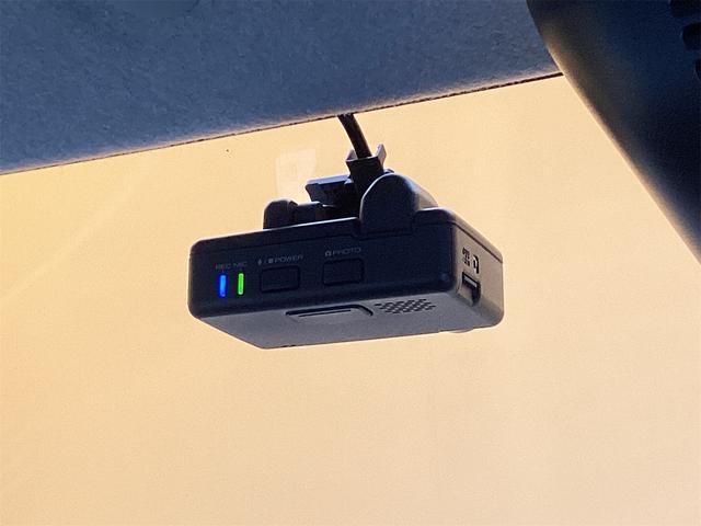 ムーヴキャンバス Ｇメイクアップリミテッド　ＳＡＩＩＩ　ＬＥＤヘッドライト　バックカメラ　両側電動スライドドア　ナビ　ＴＶ　クリアランスソナー　衝突被害軽減システム　オートマチックハイビーム　オートライト　スマートキー　アイドリングストップ　電動格納ミラー（13枚目）