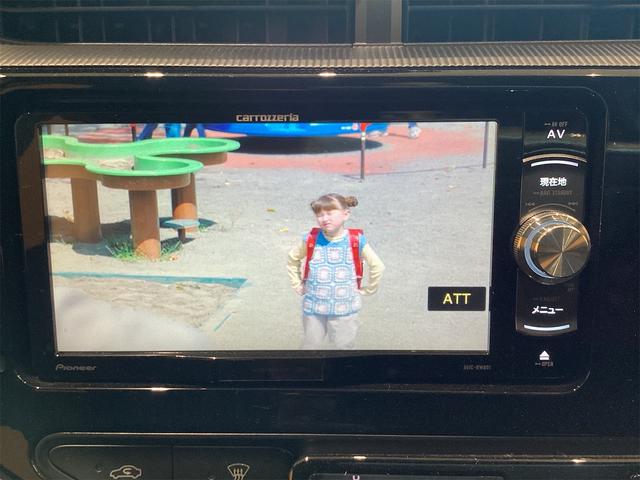 アクア Ｓ　ＥＴＣ　ナビ　ＴＶ　キーレスエントリー　電動格納ミラー　ＣＶＴ　盗難防止システム　衝突安全ボディ　ＡＢＳ　ＥＳＣ　ＣＤ　ＵＳＢ　ミュージックプレイヤー接続可　Ｂｌｕｅｔｏｏｔｈ　エアコン（8枚目）