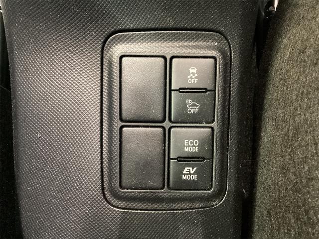 アクア Ｓ　ＥＴＣ　ナビ　ＴＶ　キーレスエントリー　電動格納ミラー　ＣＶＴ　盗難防止システム　衝突安全ボディ　ＡＢＳ　ＥＳＣ　ＣＤ　ＵＳＢ　ミュージックプレイヤー接続可　Ｂｌｕｅｔｏｏｔｈ　エアコン（12枚目）