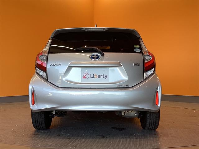 アクア Ｓ　ＥＴＣ　ナビ　ＴＶ　キーレスエントリー　電動格納ミラー　ＣＶＴ　盗難防止システム　衝突安全ボディ　ＡＢＳ　ＥＳＣ　ＣＤ　ＵＳＢ　ミュージックプレイヤー接続可　Ｂｌｕｅｔｏｏｔｈ　エアコン（19枚目）