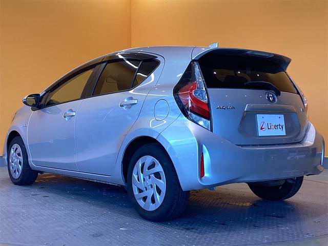 アクア Ｓ　ＥＴＣ　ナビ　ＴＶ　キーレスエントリー　電動格納ミラー　ＣＶＴ　盗難防止システム　衝突安全ボディ　ＡＢＳ　ＥＳＣ　ＣＤ　ＵＳＢ　ミュージックプレイヤー接続可　Ｂｌｕｅｔｏｏｔｈ　エアコン（20枚目）