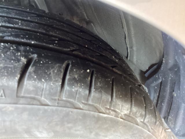 アクア Ｓ　ＥＴＣ　ナビ　ＴＶ　キーレスエントリー　電動格納ミラー　ＣＶＴ　盗難防止システム　衝突安全ボディ　ＡＢＳ　ＥＳＣ　ＣＤ　ＵＳＢ　ミュージックプレイヤー接続可　Ｂｌｕｅｔｏｏｔｈ　エアコン（25枚目）