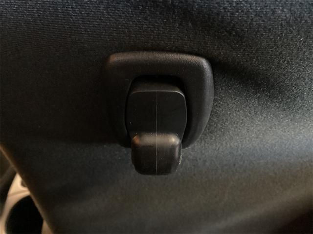 アクア Ｓ　ＥＴＣ　ナビ　ＴＶ　キーレスエントリー　電動格納ミラー　ＣＶＴ　盗難防止システム　衝突安全ボディ　ＡＢＳ　ＥＳＣ　ＣＤ　ＵＳＢ　ミュージックプレイヤー接続可　Ｂｌｕｅｔｏｏｔｈ　エアコン（29枚目）