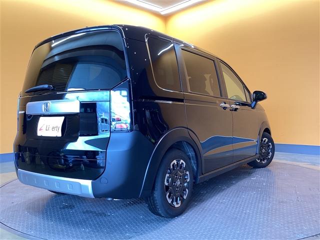 フリード クロスター　バックカメラ　クリアランスソナー　オートクルーズコントロール　レーンアシスト　衝突被害軽減システム　両側電動スライドドア　ＬＥＤヘッドランプ　ヘッドライトウォッシャー　スマートキー　電動格納ミラー（18枚目）