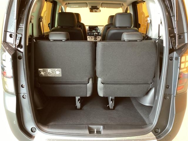 フリード クロスター　バックカメラ　クリアランスソナー　オートクルーズコントロール　レーンアシスト　衝突被害軽減システム　両側電動スライドドア　ＬＥＤヘッドランプ　ヘッドライトウォッシャー　スマートキー　電動格納ミラー（21枚目）