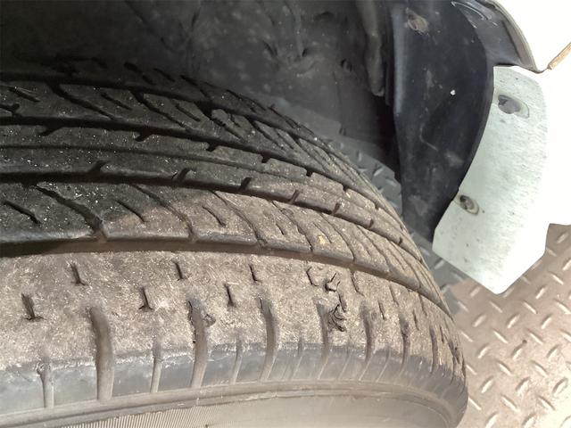 ヴォクシー ＺＳ　煌ＩＩ　ナビ　ＴＶ　レーンアシスト　衝突被害軽減システム　両側電動スライドドア　オートマチックハイビーム　オートライト　ＬＥＤヘッドランプ　スマートキー　アイドリングストップ　電動格納ミラー　３列シート（19枚目）