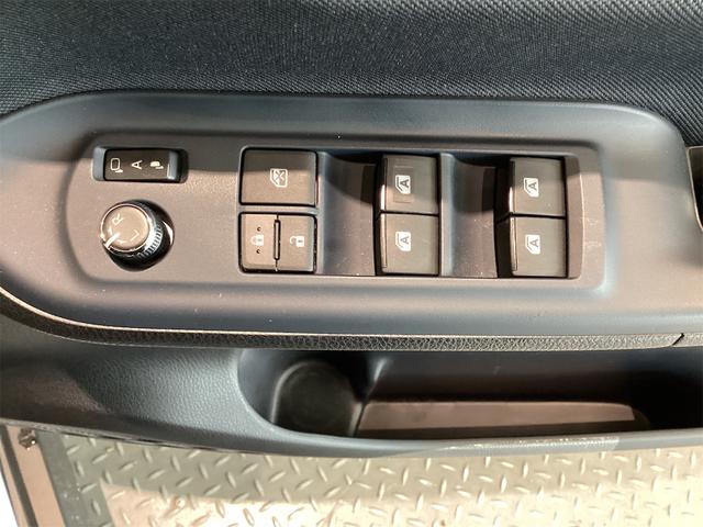 ヴォクシー ＺＳ　煌ＩＩ　ナビ　ＴＶ　レーンアシスト　衝突被害軽減システム　両側電動スライドドア　オートマチックハイビーム　オートライト　ＬＥＤヘッドランプ　スマートキー　アイドリングストップ　電動格納ミラー　３列シート（26枚目）