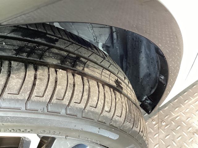 プリウス Ｚ　全周囲カメラ　デジタルインナーミラー　オートクルーズコントロール　レーンアシスト　パークアシスト　衝突被害軽減システム　アルミホイール　オートマチックハイビーム　オートライト　ＬＥＤヘッドランプ（20枚目）