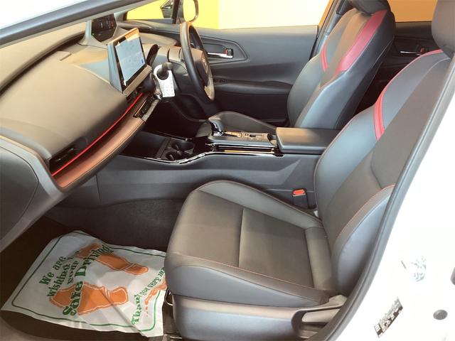 プリウス Ｚ　全周囲カメラ　デジタルインナーミラー　オートクルーズコントロール　レーンアシスト　パークアシスト　衝突被害軽減システム　アルミホイール　オートマチックハイビーム　オートライト　ＬＥＤヘッドランプ（29枚目）