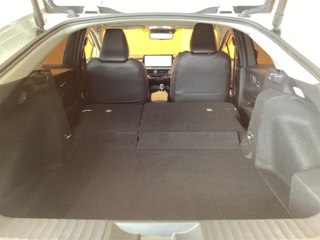 プリウス Ｚ　全周囲カメラ　デジタルインナーミラー　オートクルーズコントロール　レーンアシスト　パークアシスト　衝突被害軽減システム　アルミホイール　オートマチックハイビーム　オートライト　ＬＥＤヘッドランプ（31枚目）