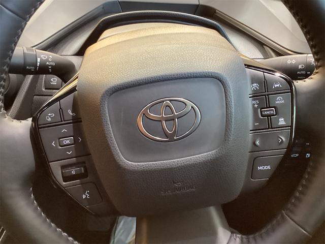 プリウス Ｚ　全周囲カメラ　デジタルインナーミラー　オートクルーズコントロール　レーンアシスト　パークアシスト　衝突被害軽減システム　アルミホイール　オートマチックハイビーム　オートライト　ＬＥＤヘッドランプ（38枚目）