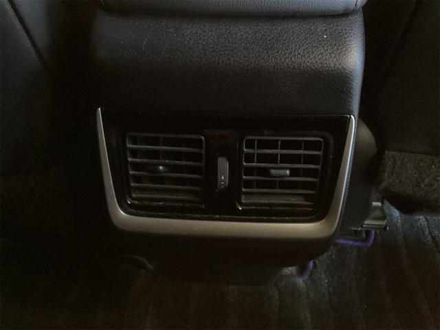 ハリアー プログレス　スタイルブルーイッシュ　全周囲カメラ　クリアランスソナー　オートクルーズコントロール　レーンアシスト　パワーシート　衝突被害軽減システム　ナビ　ＴＶ　オートマチックハイビーム　オートライト（31枚目）