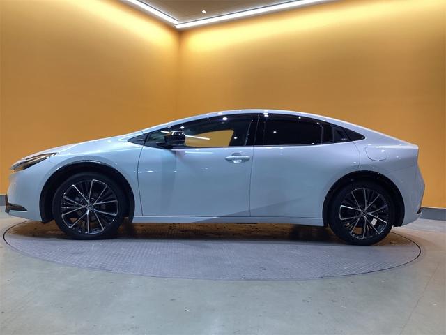 トヨタ プリウス 13枚目