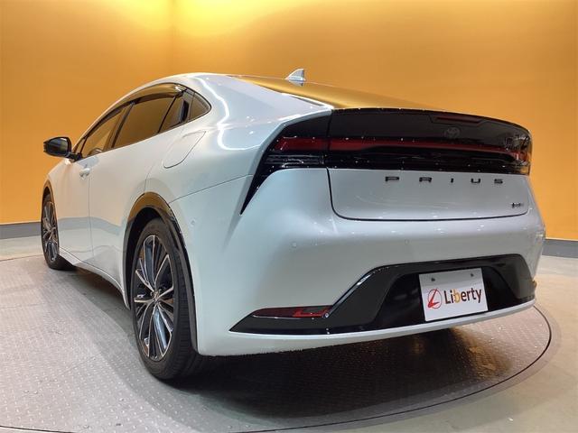 トヨタ プリウス 14枚目