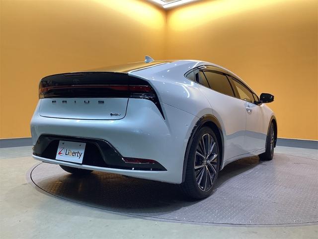 トヨタ プリウス 16枚目