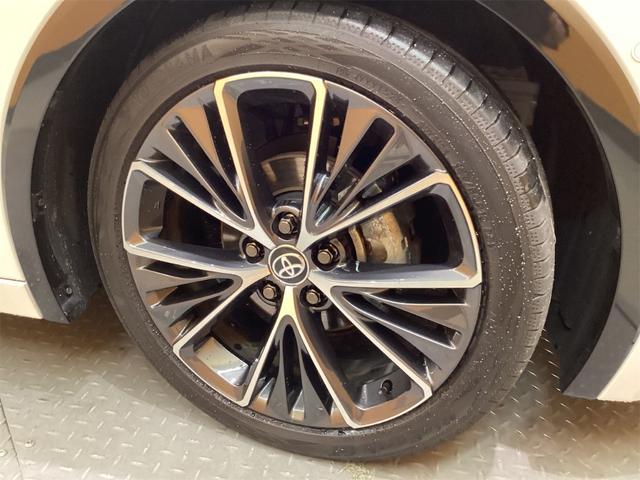 トヨタ プリウス 21枚目