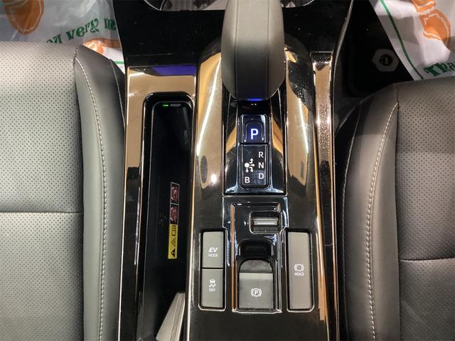 トヨタ プリウス 28枚目