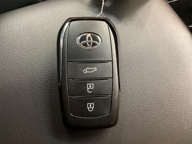 トヨタ プリウス 31枚目