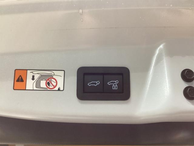 トヨタ プリウス 32枚目