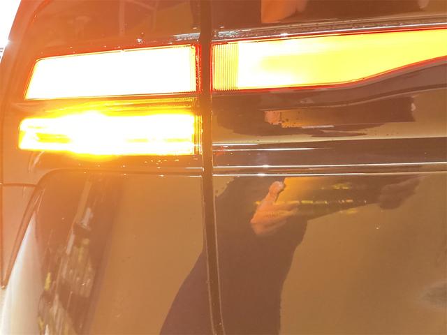 トヨタ プリウス 19枚目