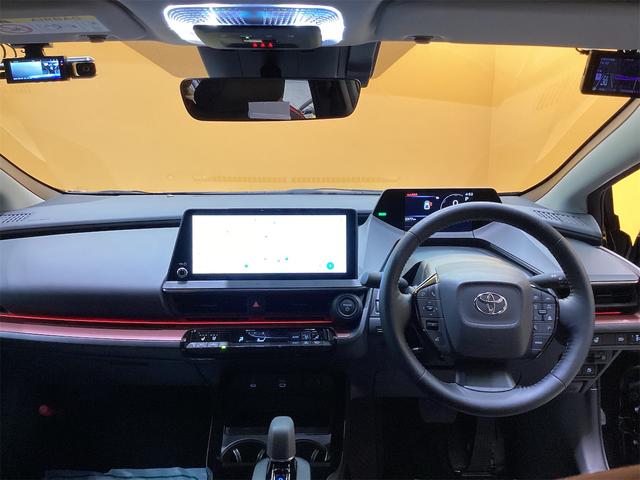 トヨタ プリウス 24枚目