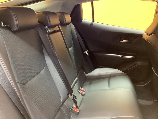 トヨタ プリウス 33枚目