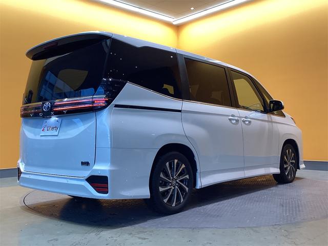 ヴォクシー ハイブリッドS-Z バックカメラ ナビ TV クリアランスソナー オートクルーズコントロール 衝突被害軽減システム 両側電動スライドドア オートマチックハイビーム LEDヘッドランプ 電動リアゲート スマートキー(17枚目)