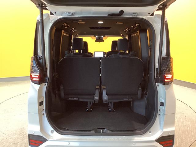 ヴォクシー ハイブリッドS-Z バックカメラ ナビ TV クリアランスソナー オートクルーズコントロール 衝突被害軽減システム 両側電動スライドドア オートマチックハイビーム LEDヘッドランプ 電動リアゲート スマートキー(21枚目)