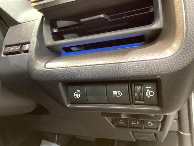 プリウス Z クリアランスソナー レーンアシスト オートクルーズコントロール 衝突被害軽減システム 全周囲カメラ ナビ TV アルミホイール オートマチックハイビーム オートライト LEDヘッドランプ サンルーフ(9枚目)