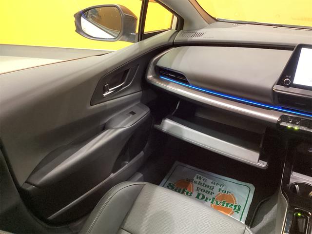 プリウス Z クリアランスソナー レーンアシスト オートクルーズコントロール 衝突被害軽減システム 全周囲カメラ ナビ TV アルミホイール オートマチックハイビーム オートライト LEDヘッドランプ サンルーフ(14枚目)