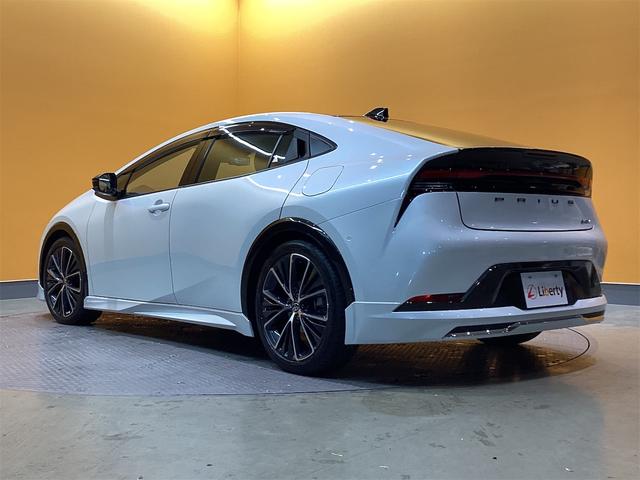 プリウス Z クリアランスソナー レーンアシスト オートクルーズコントロール 衝突被害軽減システム 全周囲カメラ ナビ TV アルミホイール オートマチックハイビーム オートライト LEDヘッドランプ サンルーフ(21枚目)