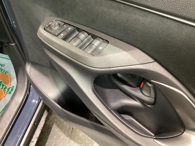 ヤリスクロス ハイブリッドZ バックカメラ クリアランスソナー オートクルーズコントロール レーンアシスト パワーシート 衝突被害軽減システム ナビ TV オートマチックハイビーム オートライト(14枚目)