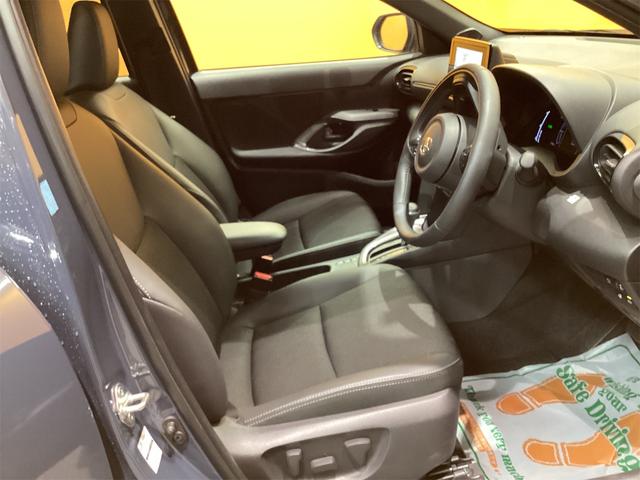 ヤリスクロス ハイブリッドZ バックカメラ クリアランスソナー オートクルーズコントロール レーンアシスト パワーシート 衝突被害軽減システム ナビ TV オートマチックハイビーム オートライト(30枚目)