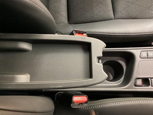 ヤリスクロス ハイブリッドZ バックカメラ クリアランスソナー オートクルーズコントロール レーンアシスト パワーシート 衝突被害軽減システム ナビ TV オートマチックハイビーム オートライト(33枚目)